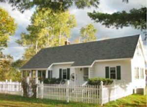 North Conway NH Area Cottages - Alpine Moose Cottage