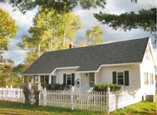 Farm by the River's Alpine Moose Cottage in North Conway NH