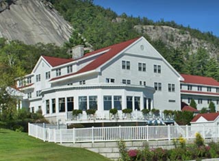 White Mountain Hotel & Resort lodging in North Conway NH