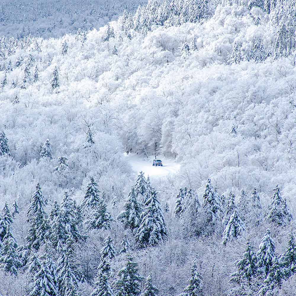 Mount Washington Snowcoach