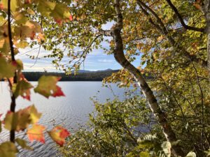 Chocorua Lake fall foliage